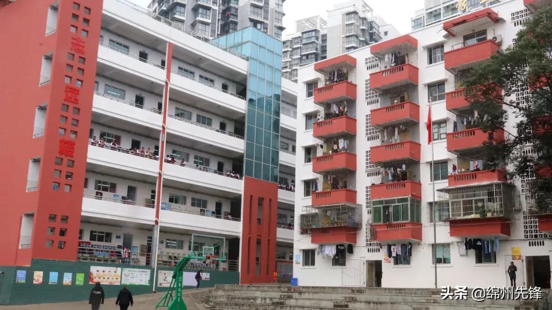 奥利给！游仙城区又有两校综合楼开建，新增学位1400个！