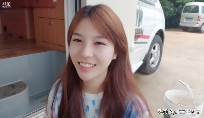 直播一场150万人围观，你知道啥叫房车户外打野团队吗？