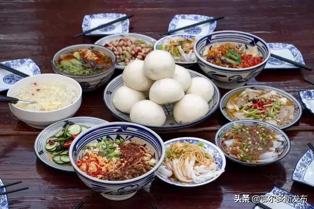 康巴什的十二个时辰,最美的竟是子时,你同意吗?