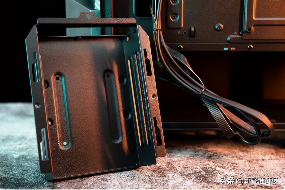 聊一款性价比巨低的笔记本电脑,骨伽魔影i7散热推荐