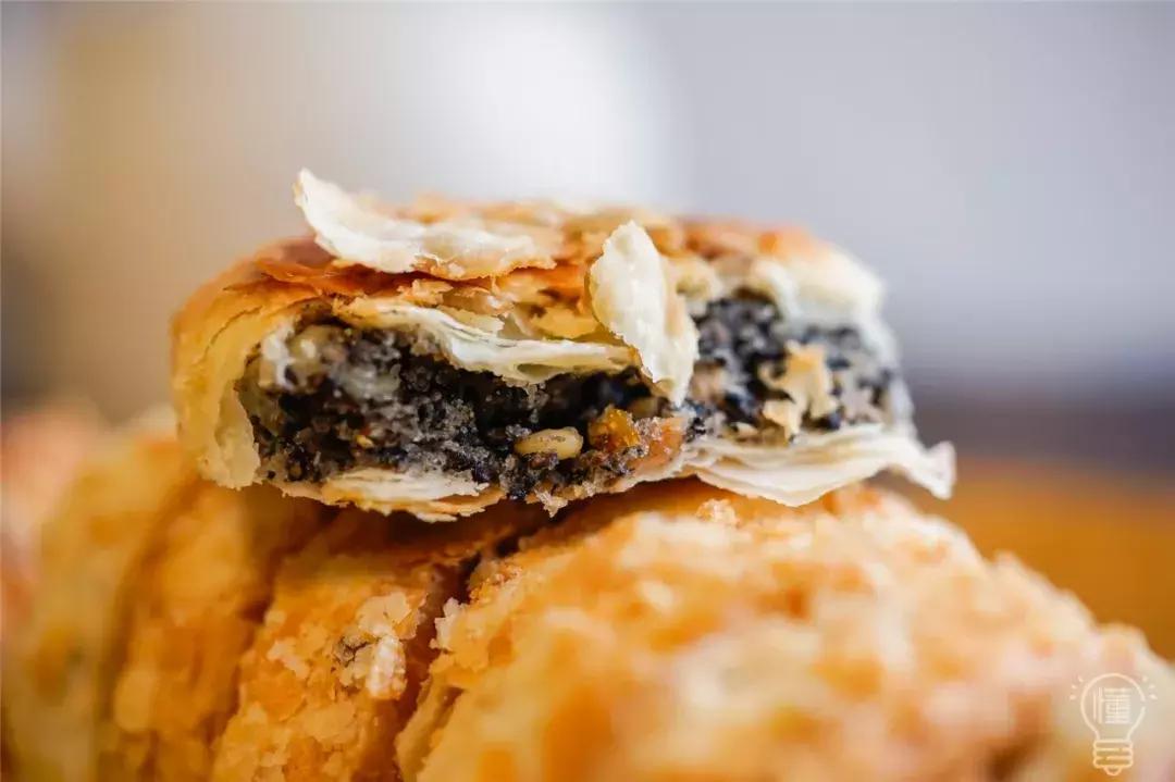 编辑部第一届“斗月饼大赛”开吃！11款老字号，谁才是浙江NO.1？