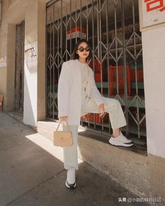 女人再懒别穿牛仔裤就出门,女人再懒也要穿得好看推荐多穿