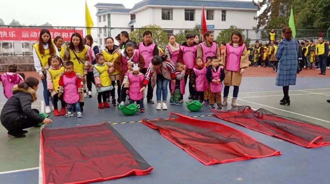 幼儿园秋季运动会特色游戏,幼儿园秋季运动会大型游戏