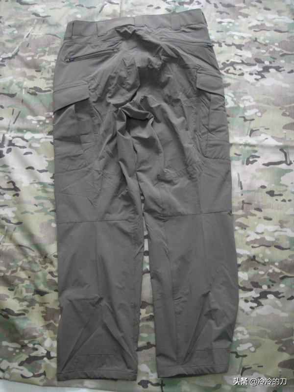 超弹又修身，但是不够耐磨：5.1174401TRAVERSE511攀登者长裤