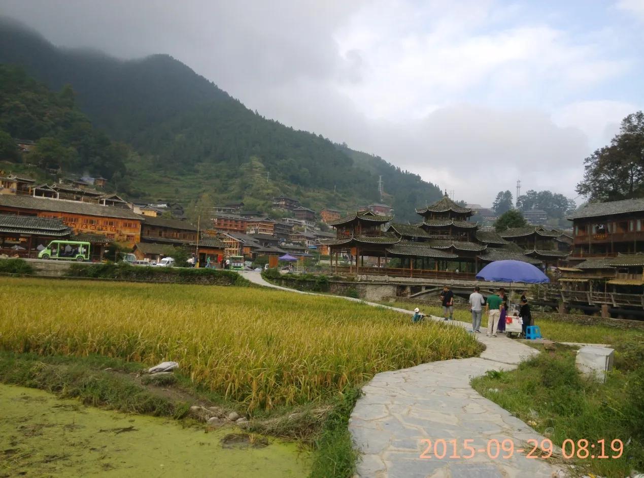 黄果树荔波小七孔苗寨镇远两日游,千户苗寨梵净山黄果树三日游