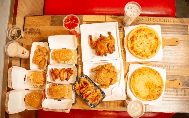 人气产品买一送一！披萨半价！现在来还能吃4顿霸王餐！