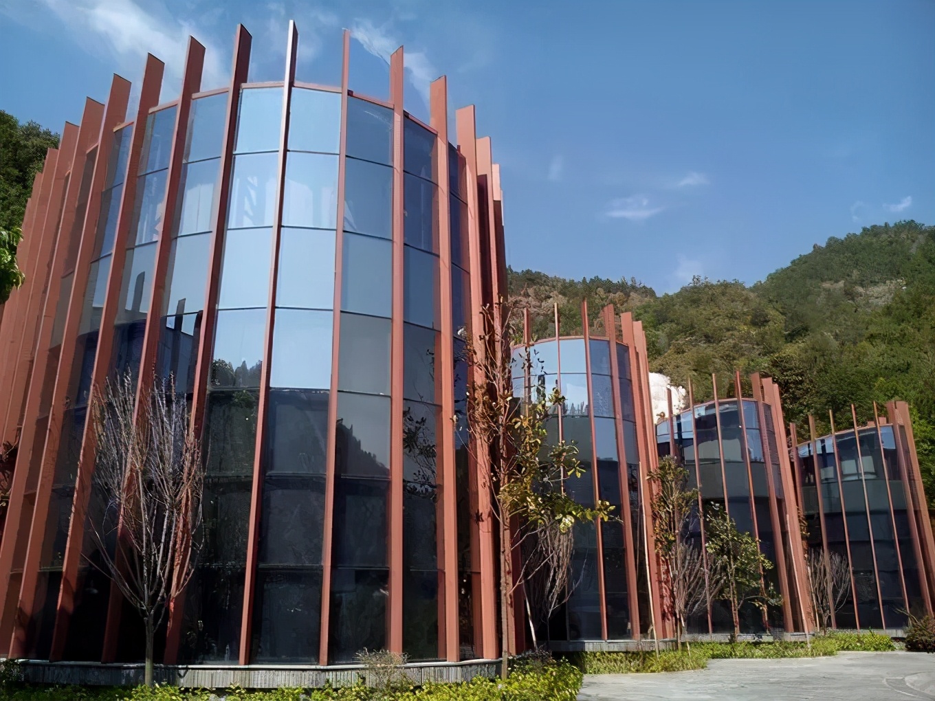 再探火山地质奇观,在火山热海景区了解地质奇观