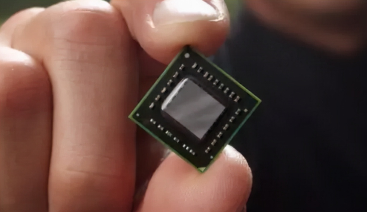 涓轰粈涔堟墜鏈簊oc浠锋牸涓嶉珮,鎵嬫満soc鎬ц兘杩囧墿