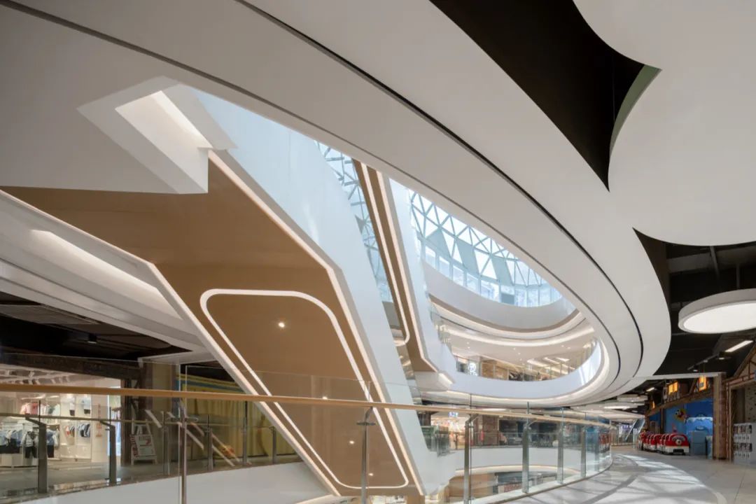 50000平米的购物中心,揭阳天虹购物中心五月天