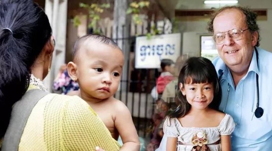 为什么今年很多人在柬埔寨生活,为什么现在身边那么多人去柬埔寨