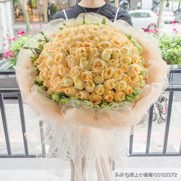 送花给女朋友选择什么花,第一次给女朋友送花要注意什么