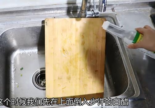 菜板太脏用什么清洁,各种菜板的清洁小技巧