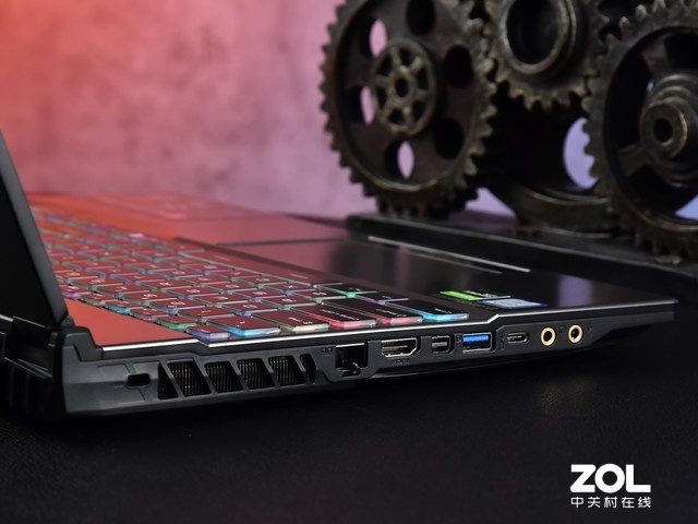 这键盘见第一眼就爱上了,笔记本原来还能这么好看