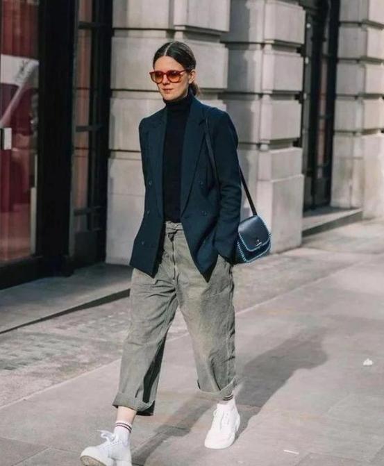 早秋必备百搭鞋,华夫鞋搭配什么好看