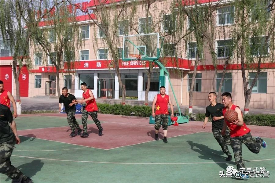 带兵就一定要爆粗口?其实战士们更需要你这样