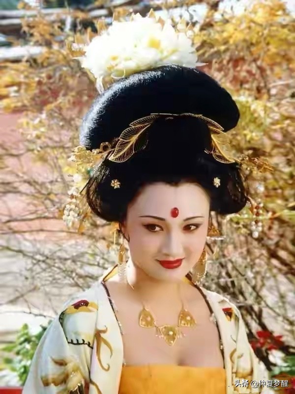 眯眯眼是中国传统之美？刻意迎合，还是哗众取宠？