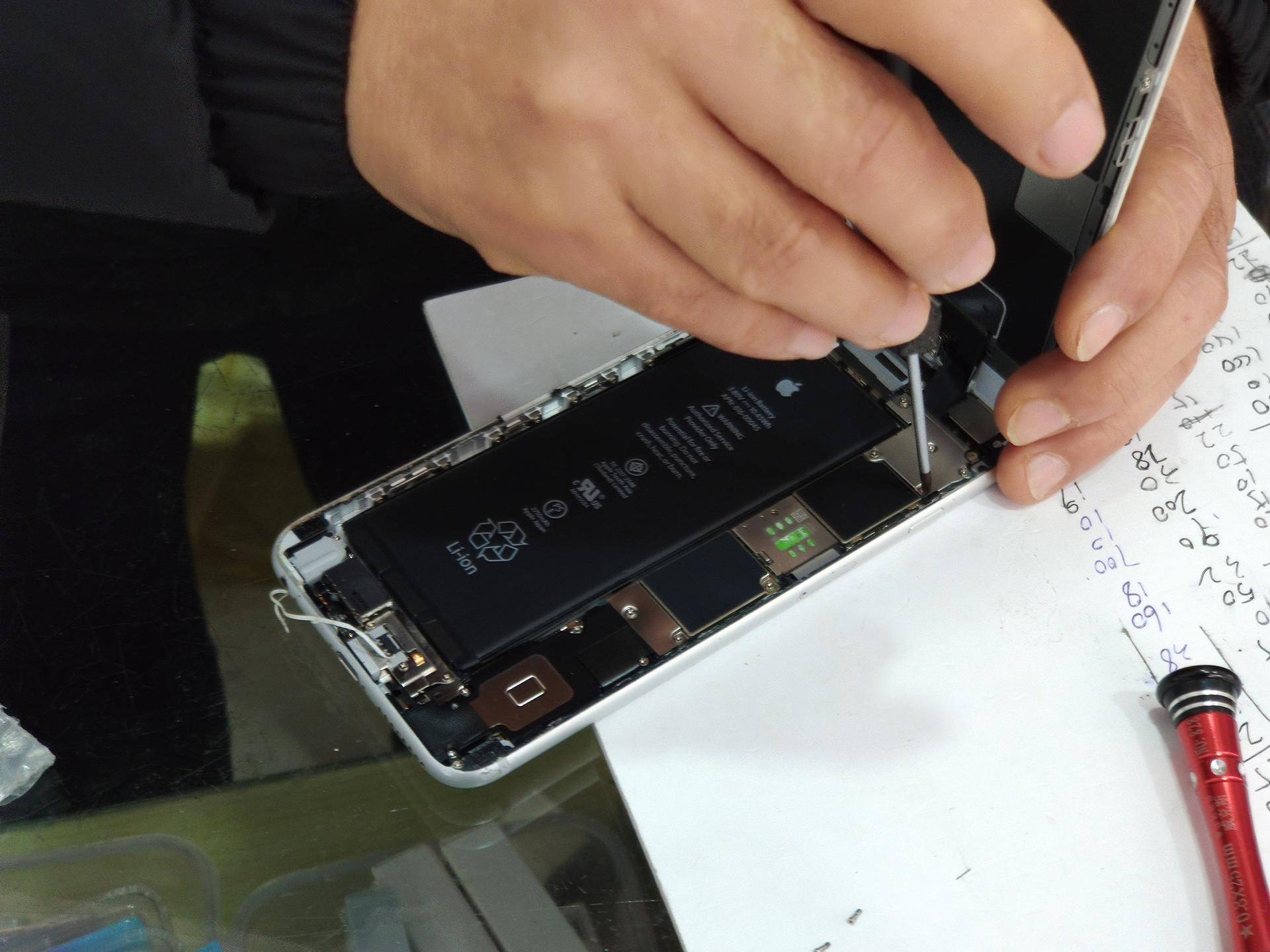 苹果6sp换大容量电池真的有用吗,苹果6sp更换什么电池比较好