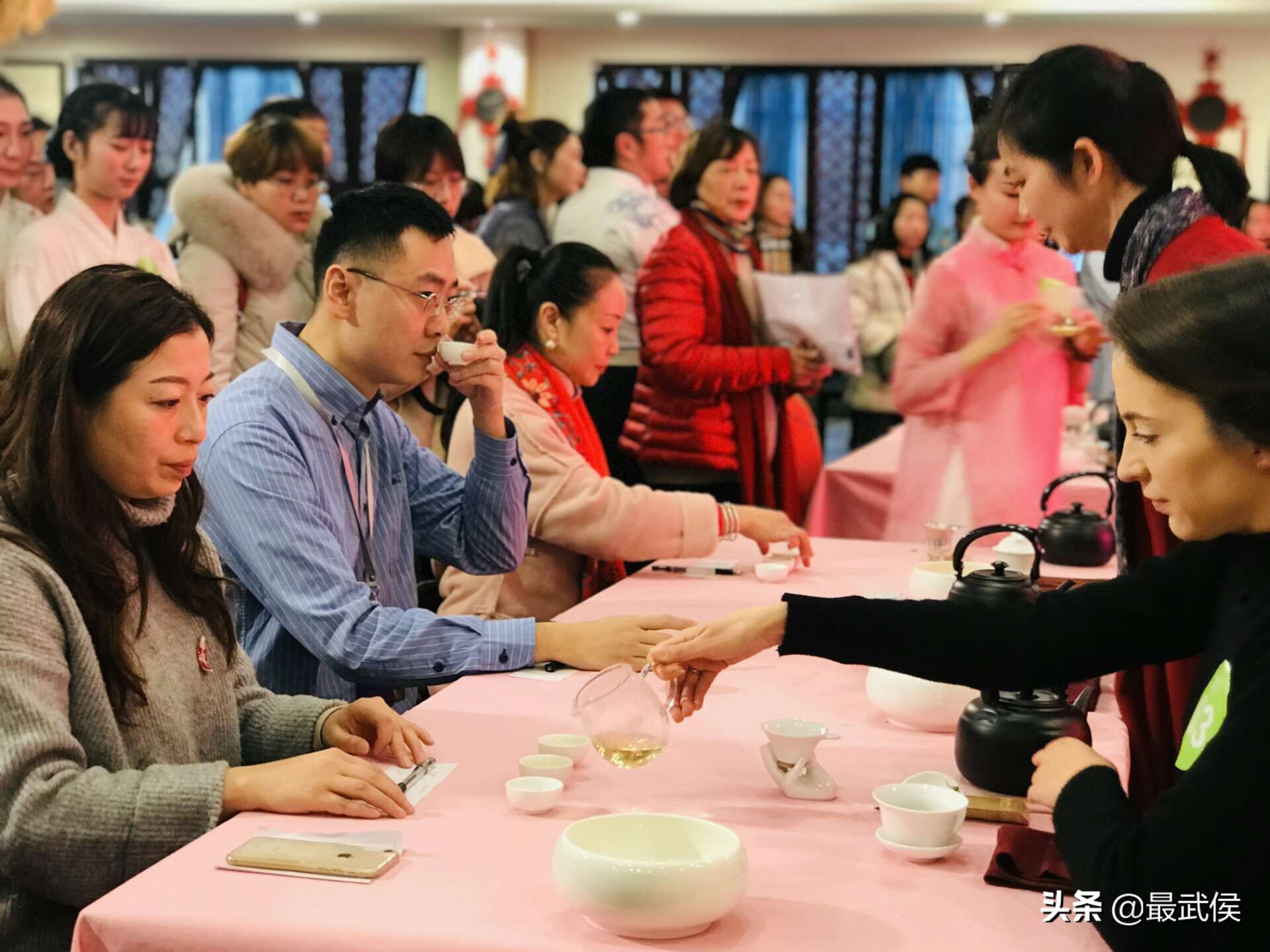 波兰留学生何佳仪：因为盖碗茶恋上成都