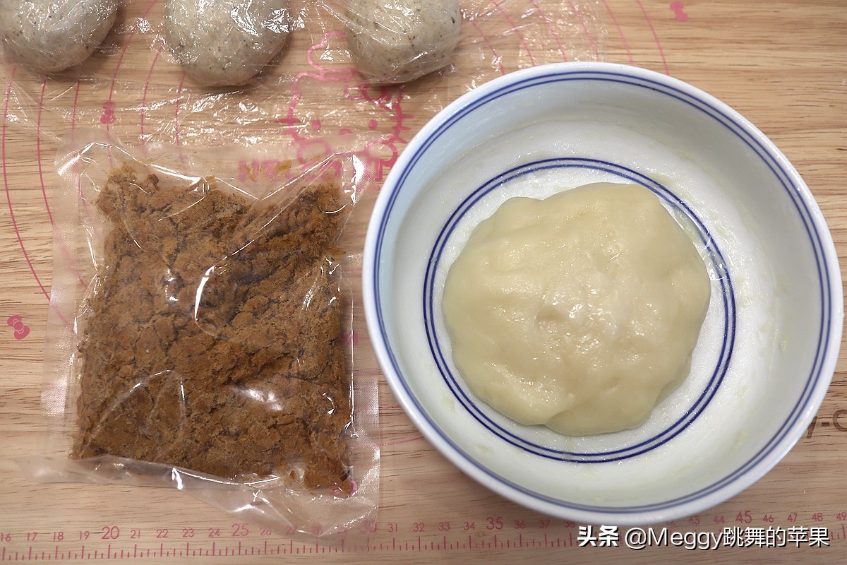 五谷面粉做面包,五谷杂粮营养无糖面包做法