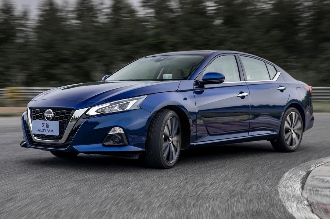 帕萨特迈腾哪个更有档次一点,帕萨特迈腾到底哪个贵