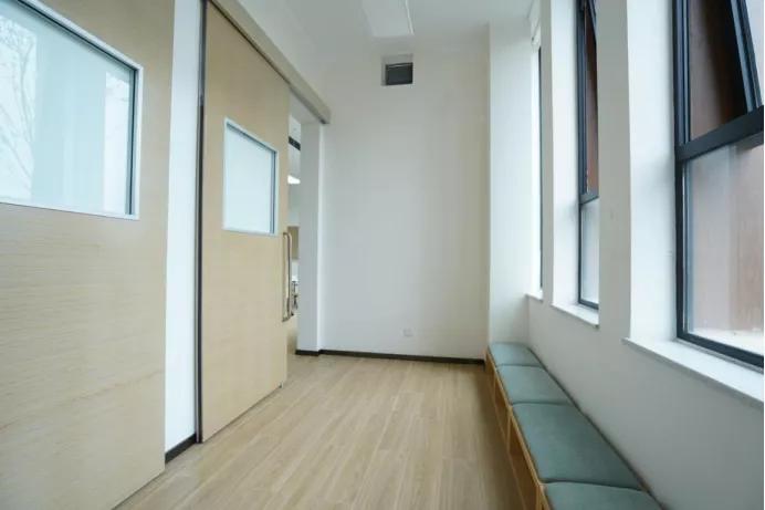 芬兰国家级团队打造，青城山下的“水墨校园”万汇国际学府牛在哪