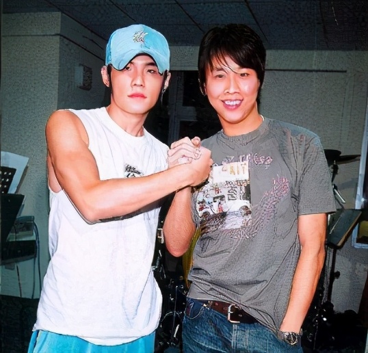 陶喆婚姻史,陶喆和妻子恋爱史