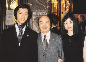 陈萨代表作,陈萨艺术照