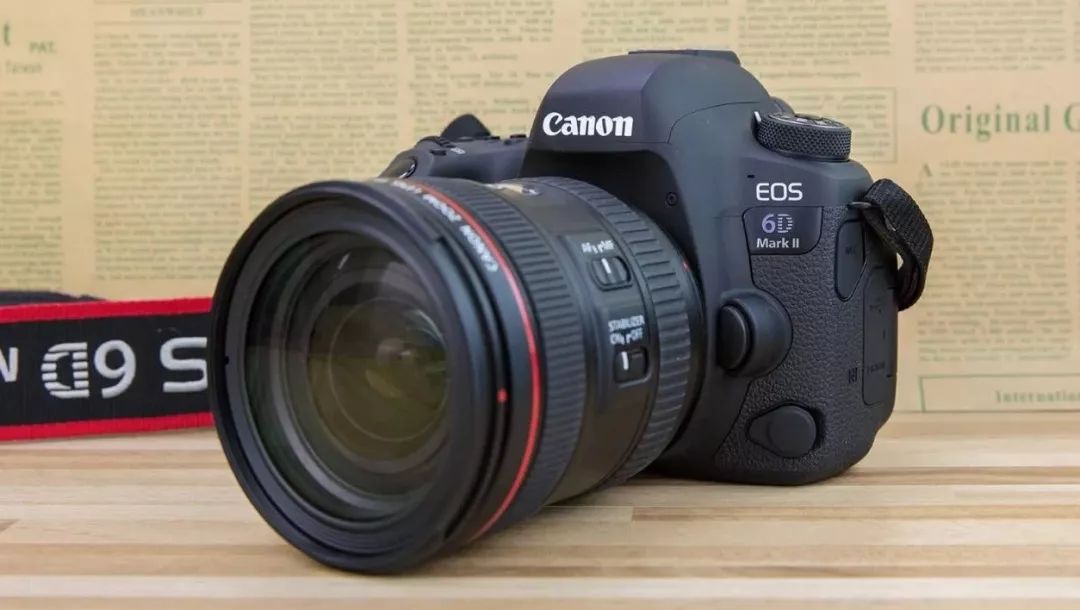 5d4相机值不值买,2020年5d4大约多少钱