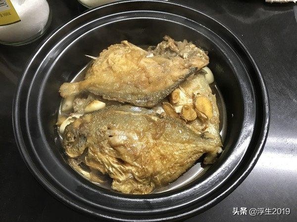 鲳鱼又简单又好吃的做法,鲳鱼这样做好吃又营养全家都爱吃