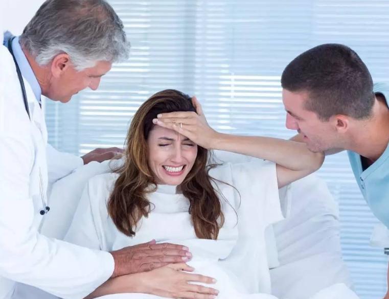 马伊琍谈妈妈的心酸,马伊琍转身落泪