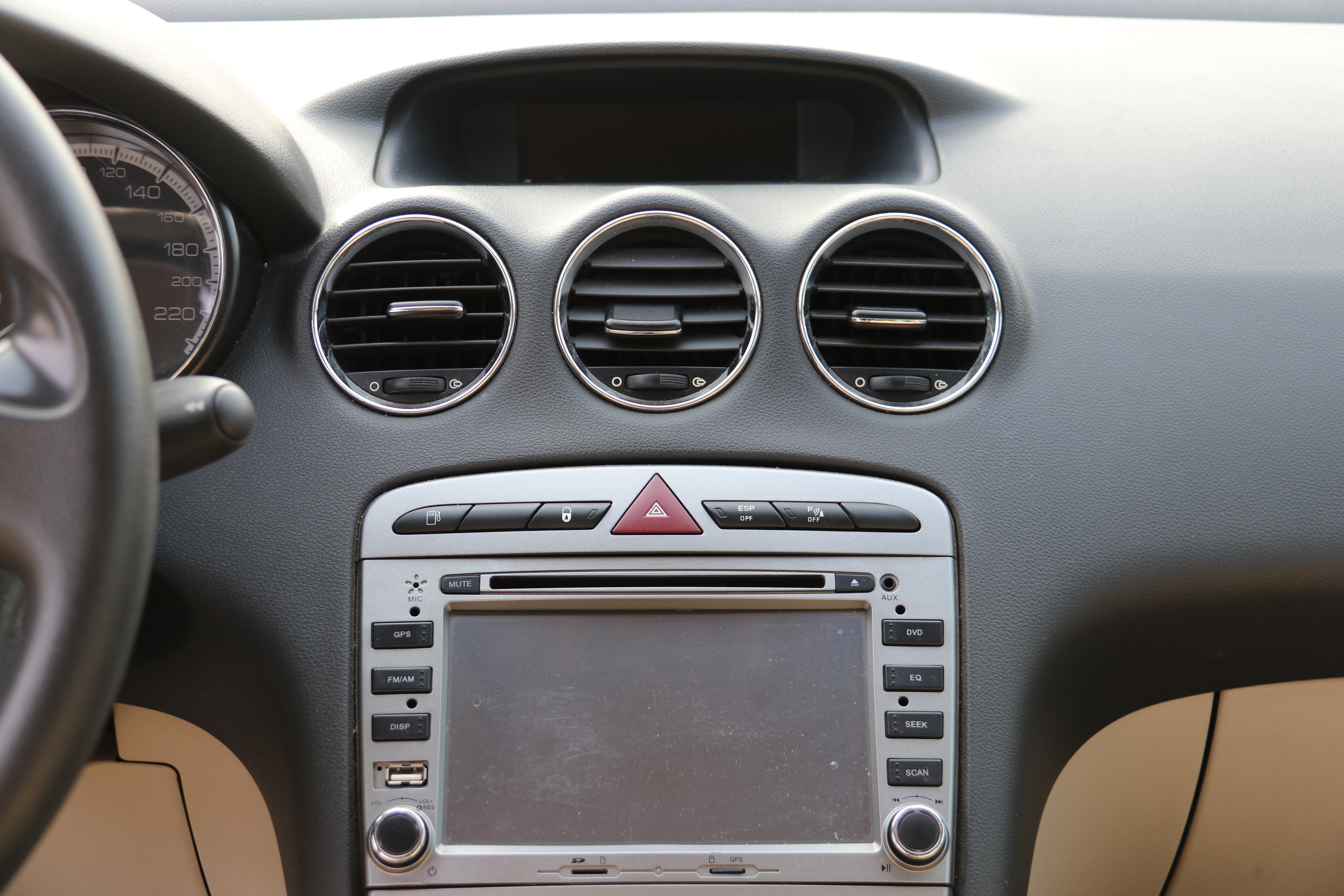 十五万左右法系车,法系车哪款车性价比高点