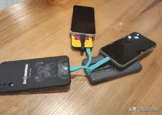 一脚踩进水坑系列,一脚踩进泥坑里那种感觉