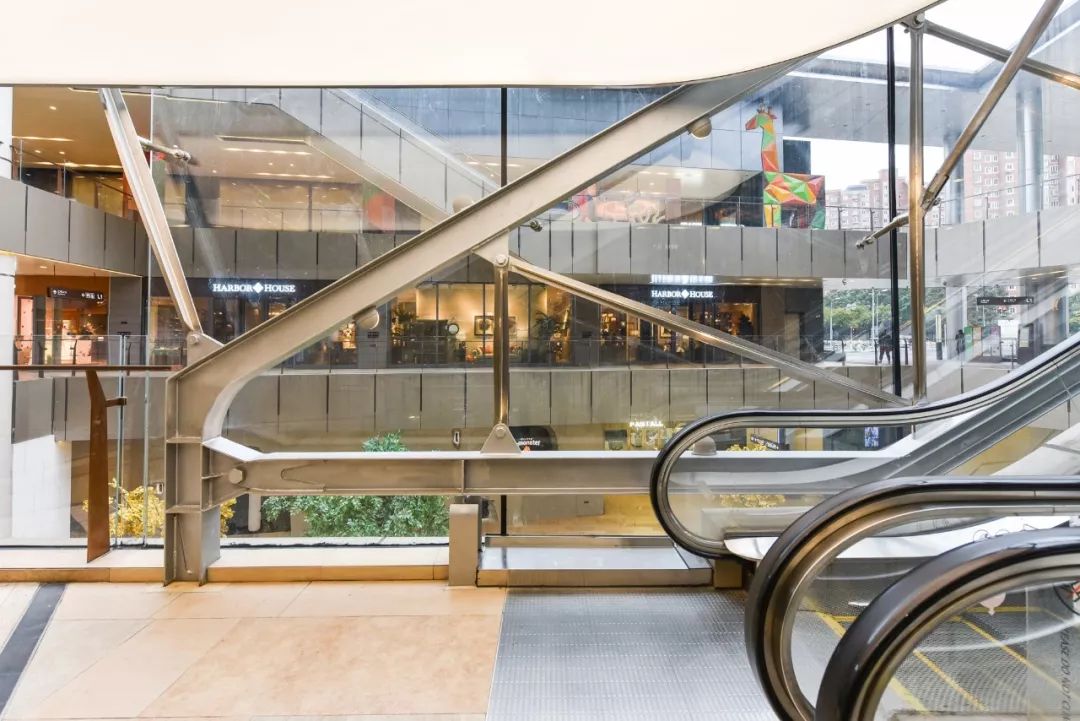 屋顶钢结构雨棚设计,砌体结构雨棚设计