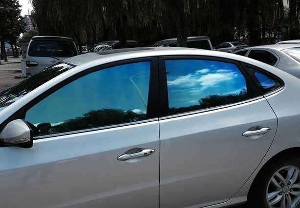 汽车玻璃贴膜出现气泡怎么办,汽车玻璃贴膜里面有气泡怎么处理