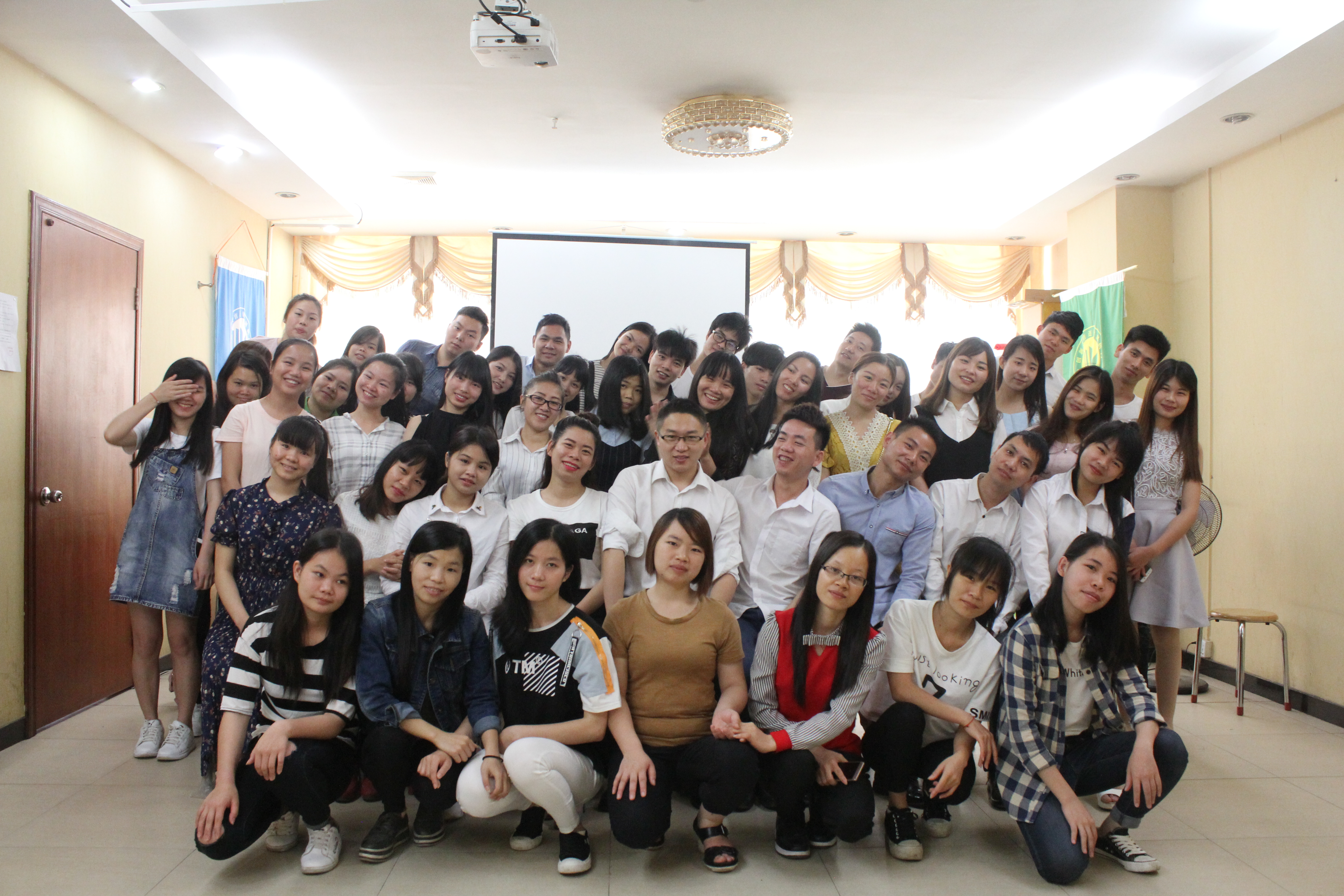 电商美工外包公司做美工怎么样,小白想做电商