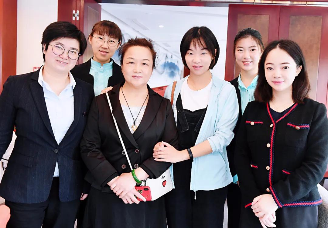 母亲节慰问抗疫一线的妈妈活动,母亲节为爱发声活动