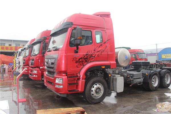 解决用户痛点提供消费价值,中国重汽轻卡亲人服务