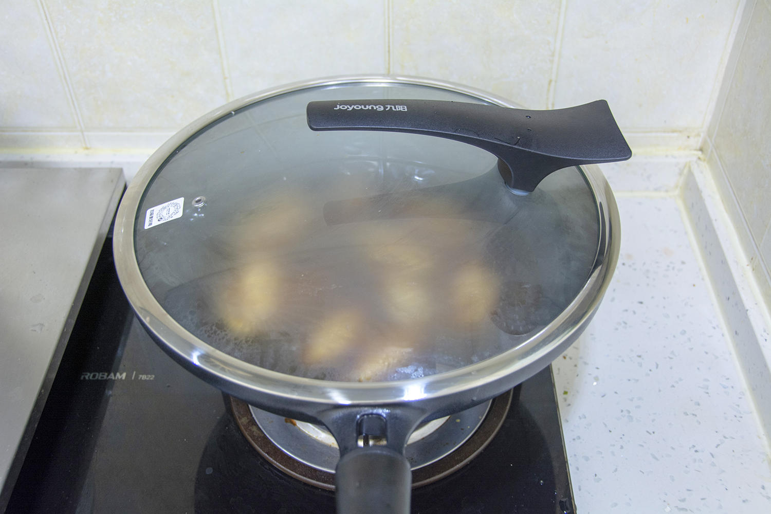 九阳晶钻一体不粘锅炒锅,九阳晶钻耐磨不粘锅炒菜视频