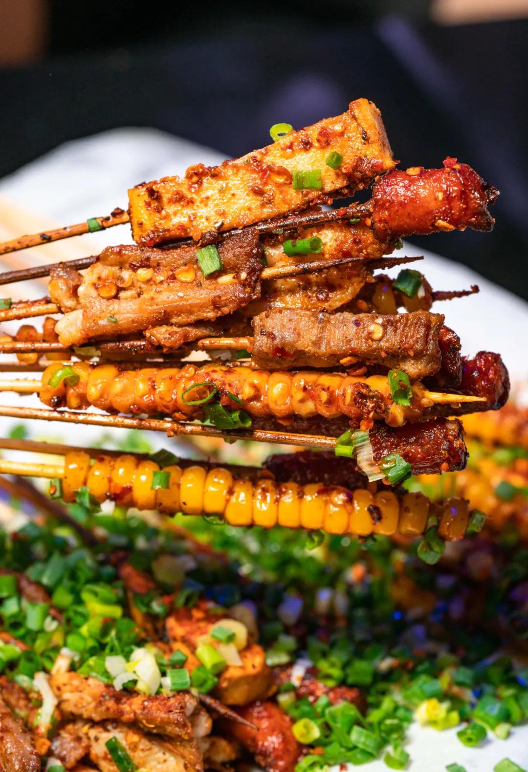 鎴愰兘灏忎紬缃戠孩閰掗,鎴愰兘缃戠孩閰掗閮戝窞