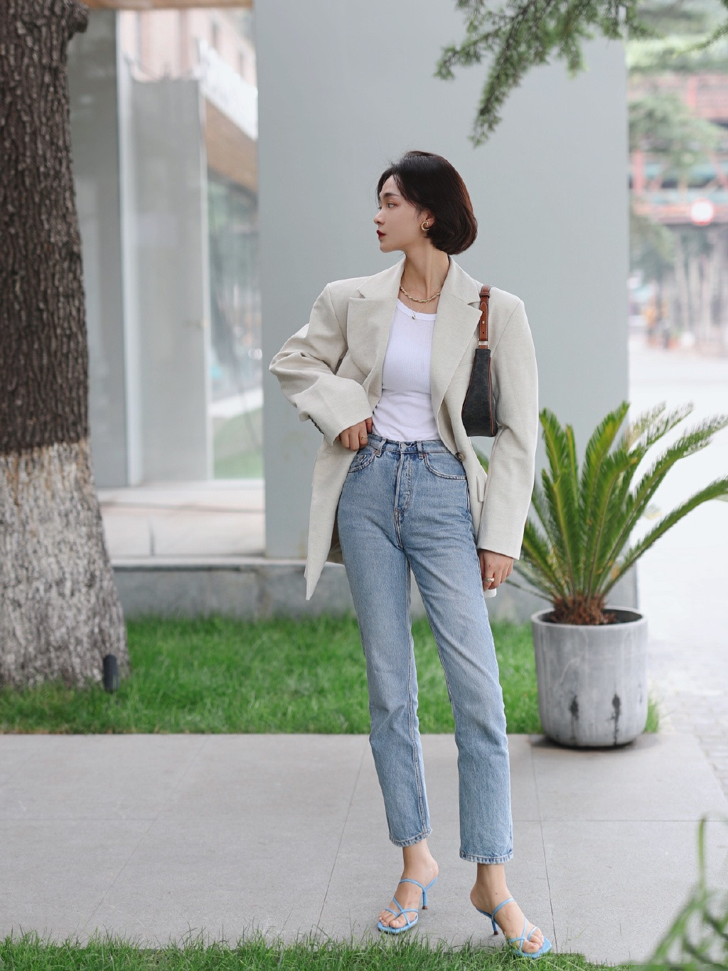 上班西装套装有气质好看推荐,上班穿的黑西装搭配什么