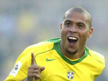 世界经典五大进球,世界上十大不可思议的进球