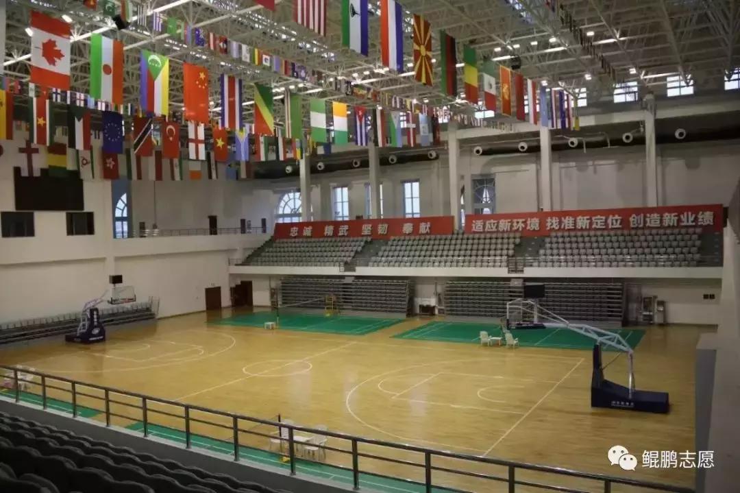 记者报道海军潜艇学院,海军潜艇学院日常生活