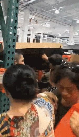 上午开业下午停业！令全球超市都恐惧的敌人竟被中国大妈抢空了