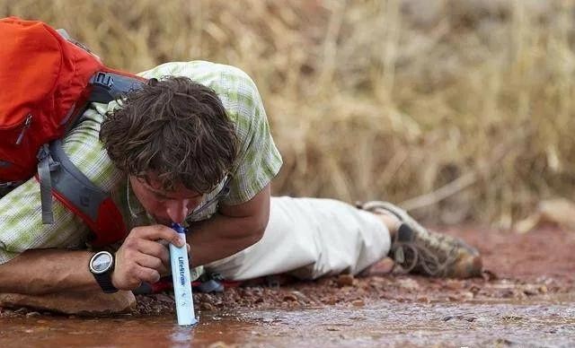 生存小技巧钻木取火,荒野生存取水技巧