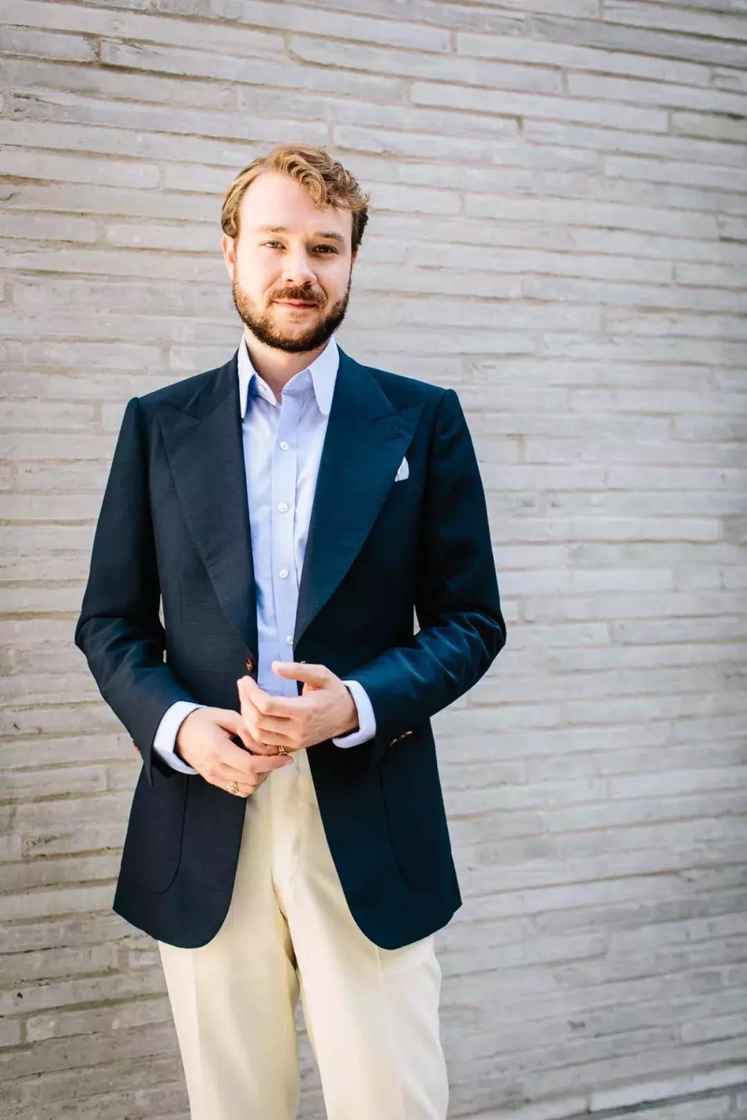 怎么挑一件合身的西装外套,西装外套怎么算合身