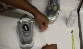 每双球鞋都值得被珍惜,最强球鞋清洁帖来了!拯救屎黄色鞋底把!