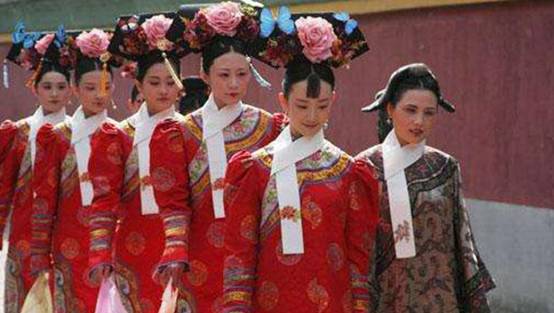 历史上清朝真的强调满汉不通婚？别傻了，康熙自己就是个混血儿