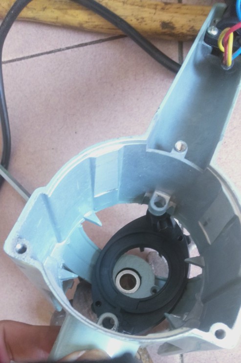 手电钻正反转开关内部构造,手电钻自锁夹头内部构造图解