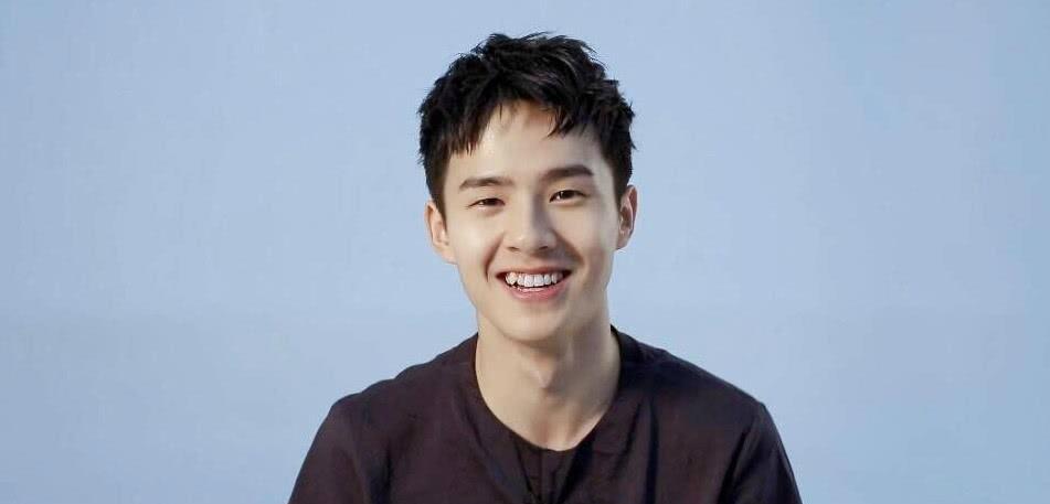 赵薇牙齿做了烤瓷牙吗,吴宣仪牙齿烤瓷牙