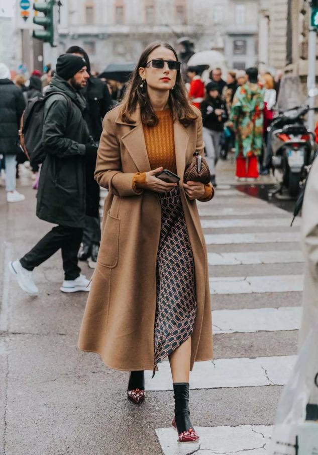 浅驼色十种高级配色,驼色加这四种颜色显高贵